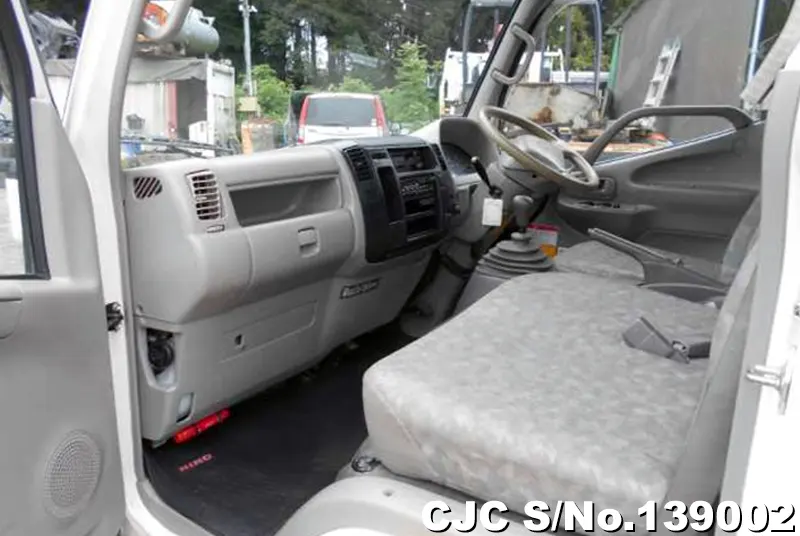 2008 Hino / Dutro Stock No. 139002