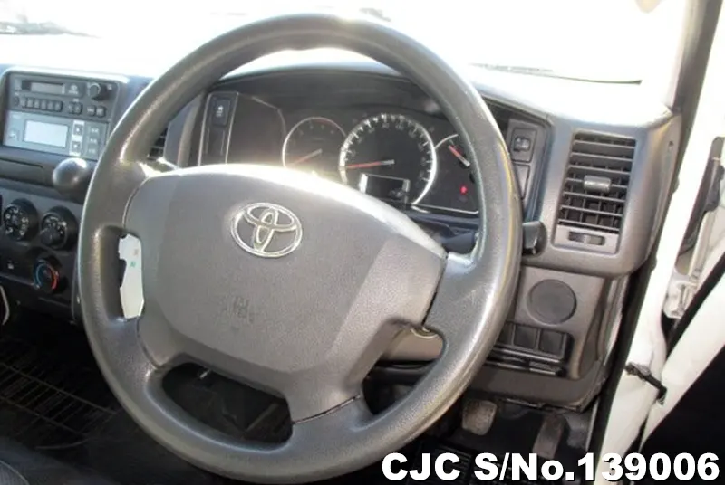 2018 Toyota / Hiace Stock No. 139006