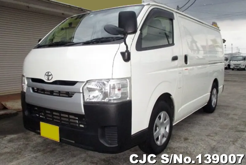 2017 Toyota / Hiace Stock No. 139007