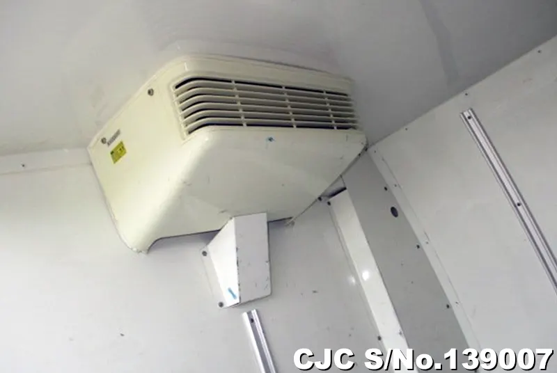 2017 Toyota / Hiace Stock No. 139007