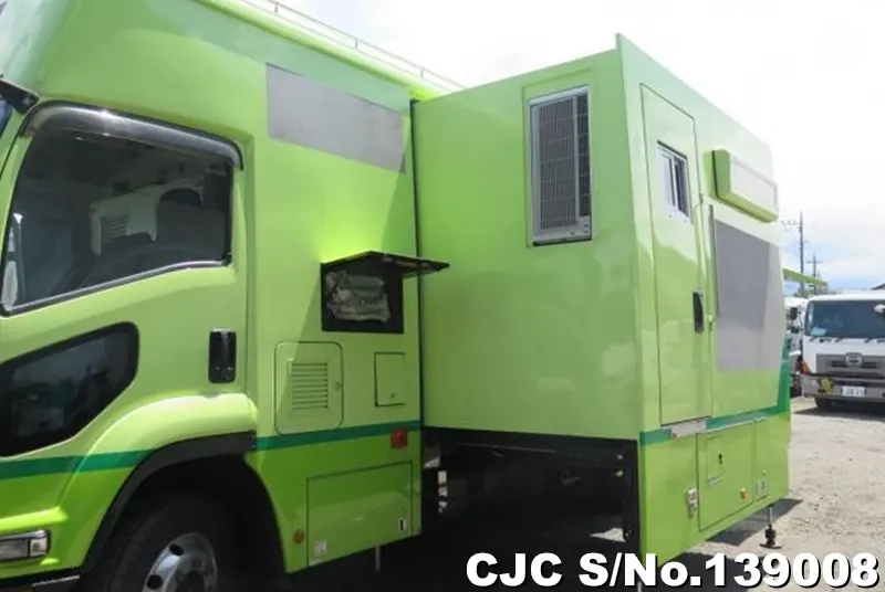 2016 Isuzu / Forward Stock No. 139008
