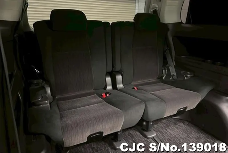 2012 Toyota / Vellfire Stock No. 139018