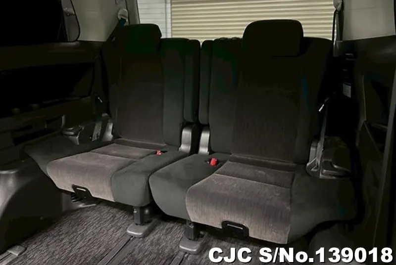 2012 Toyota / Vellfire Stock No. 139018