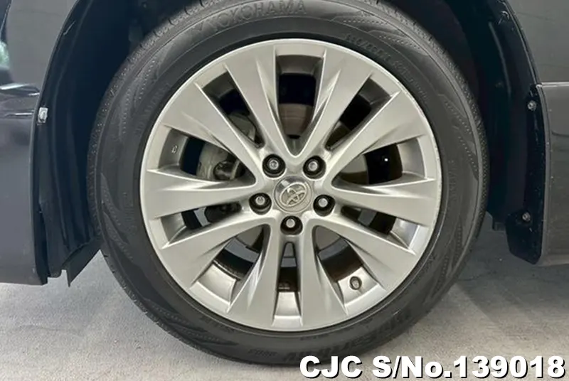 2012 Toyota / Vellfire Stock No. 139018