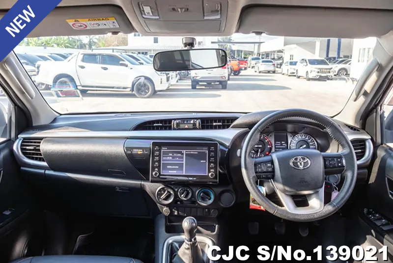 2022 Toyota / Hilux / Revo Stock No. 139021