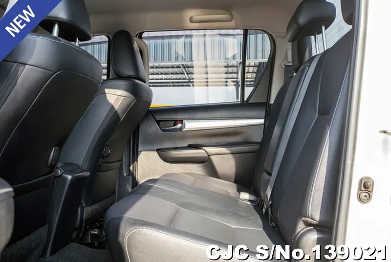 2022 Toyota / Hilux / Revo Stock No. 139021