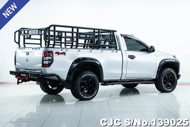 2021 Mitsubishi / Triton Stock No. 139025