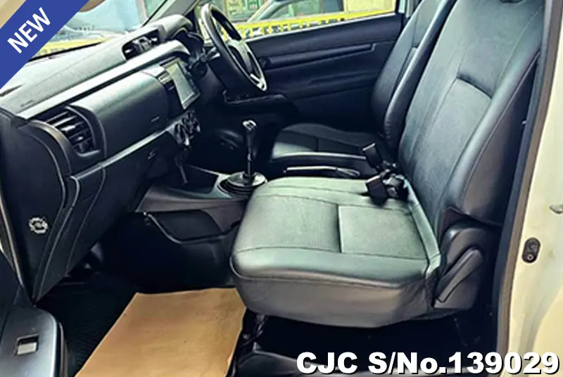 2021 Toyota / Hilux / Revo Stock No. 139029