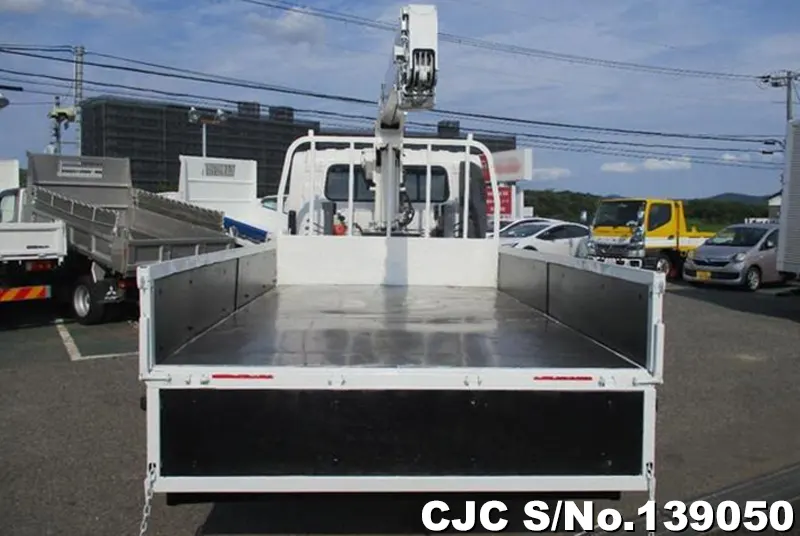 2013 Isuzu / Elf Stock No. 139050