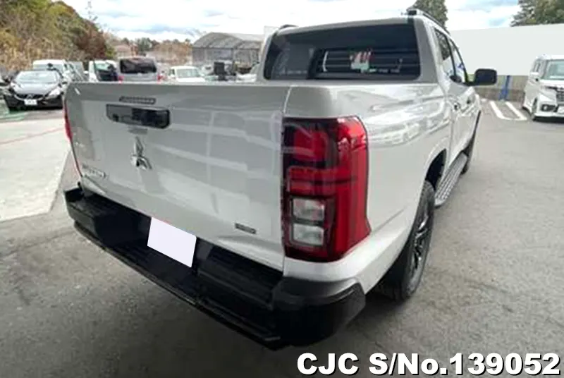2026 Mitsubishi / Triton Stock No. 139052