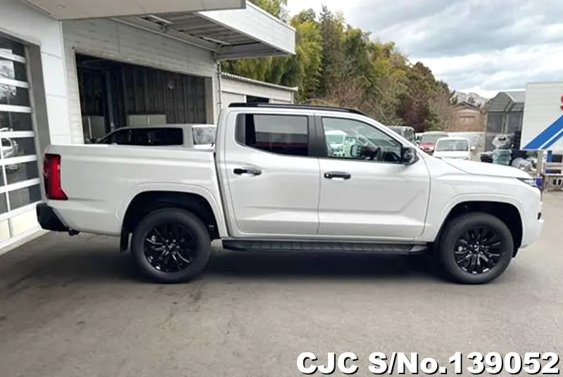 2026 Mitsubishi / Triton Stock No. 139052