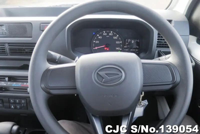 2025 Daihatsu / Hijet Stock No. 139054
