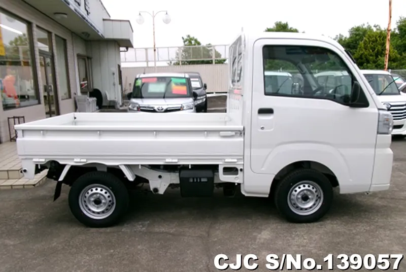 2026 Daihatsu / Hijet Stock No. 139057