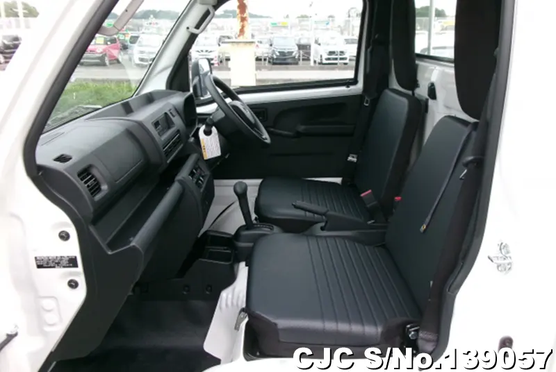 2026 Daihatsu / Hijet Stock No. 139057