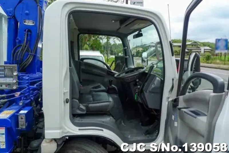 2013 Isuzu / Elf Stock No. 139058