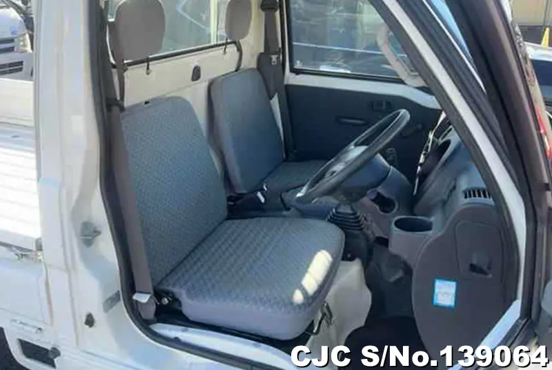 2010 Daihatsu / Hijet Stock No. 139064