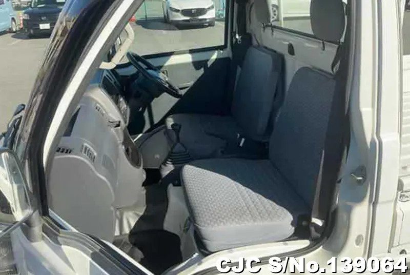 2010 Daihatsu / Hijet Stock No. 139064