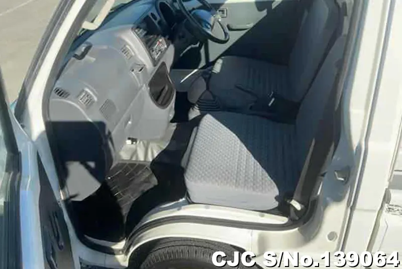 2010 Daihatsu / Hijet Stock No. 139064