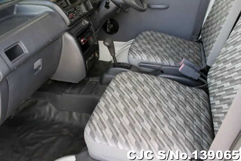 2002 Daihatsu / Hijet Stock No. 139065