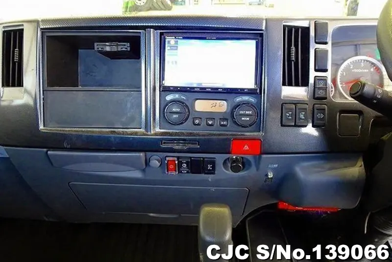2020 Isuzu / Elf Stock No. 139066
