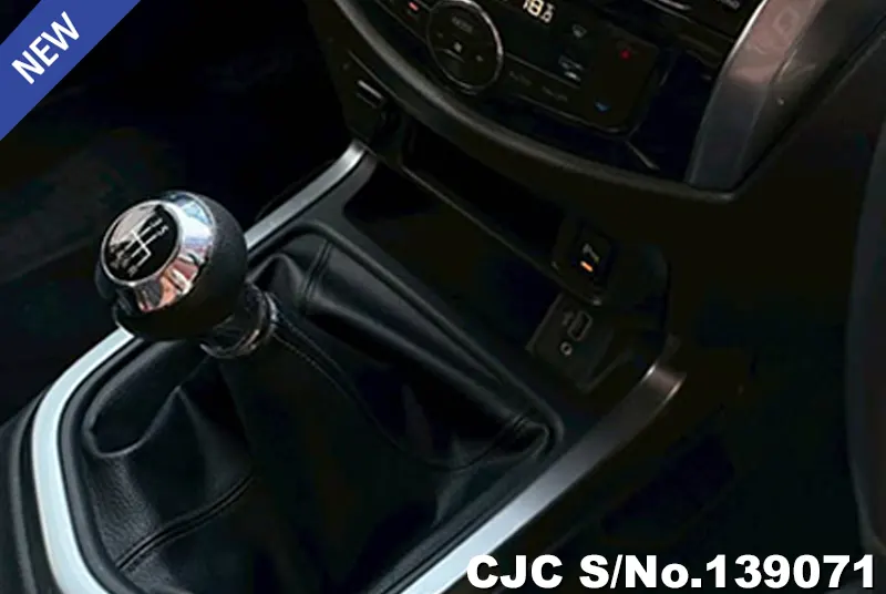 2022 Nissan / Navara Stock No. 139071