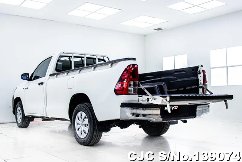2017 Toyota / Hilux / Revo Stock No. 139074