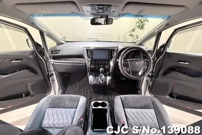 2020 Toyota / Alphard Stock No. 139088