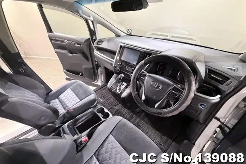 2020 Toyota / Alphard Stock No. 139088