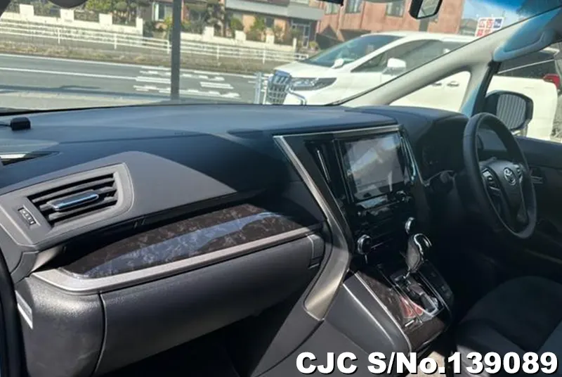 2020 Toyota / Alphard Stock No. 139089