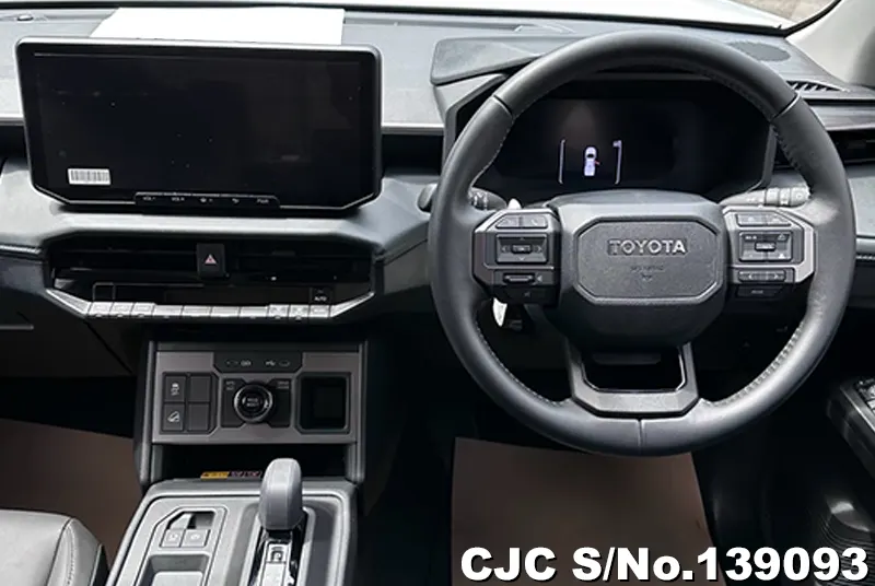 2025 Toyota / Hilux / Travo Stock No. 139093