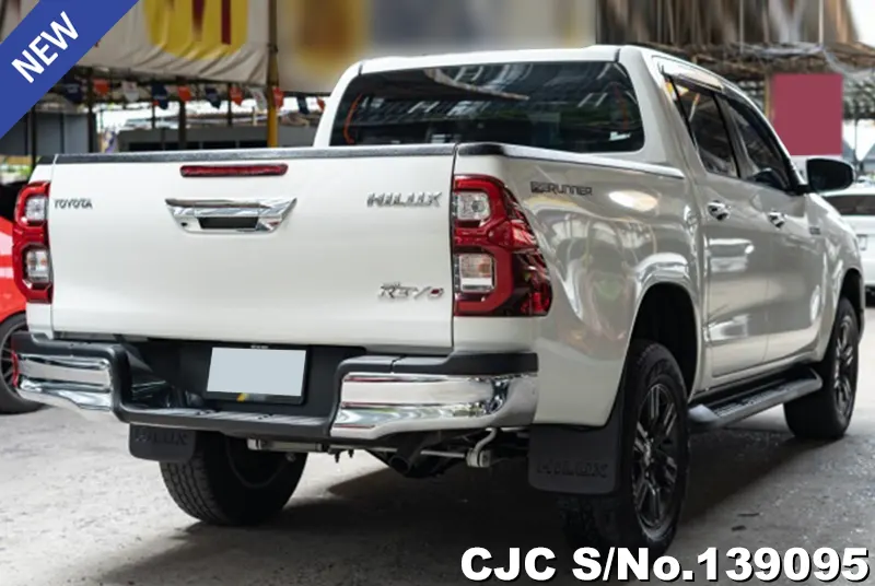 2020 Toyota / Hilux / Revo Stock No. 139095