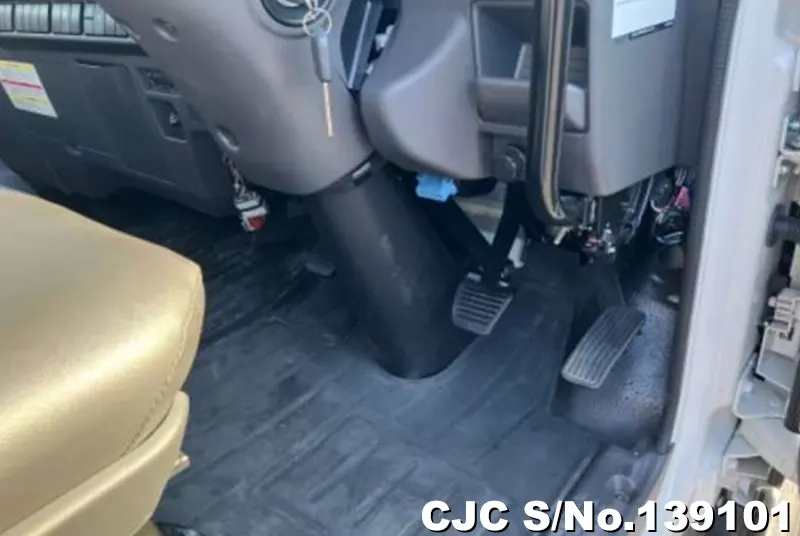 2024 Isuzu / Elf Stock No. 139101