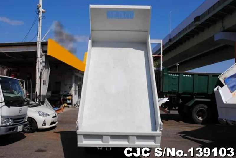 2007 Isuzu / Elf Stock No. 139103