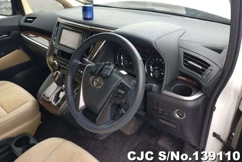 2018 Toyota / Alphard Stock No. 139110
