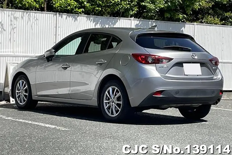2015 Mazda / Axela Stock No. 139114