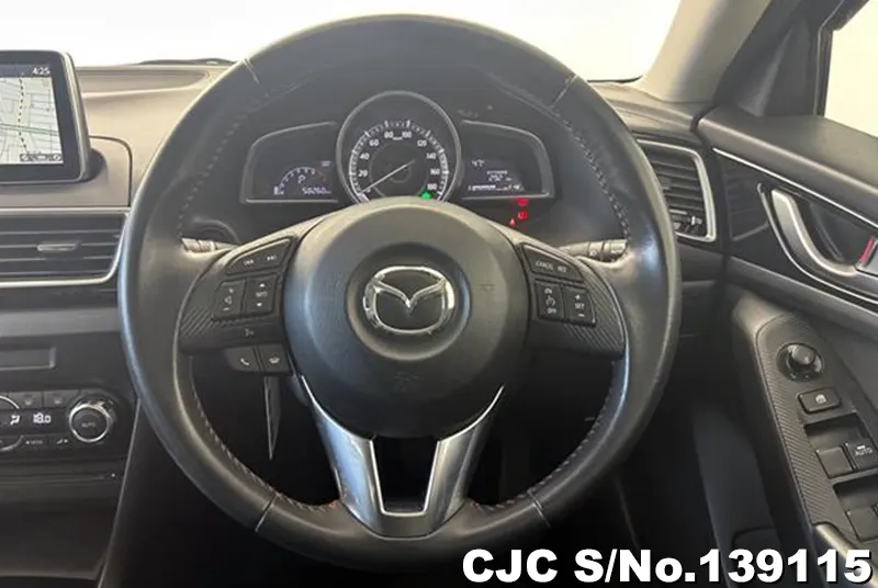 2014 Mazda / Axela Stock No. 139115