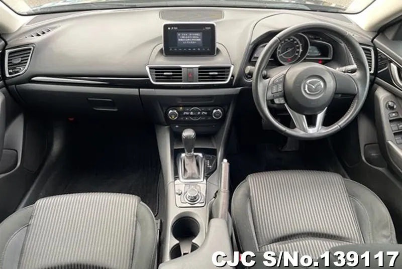 2014 Mazda / Axela Stock No. 139117