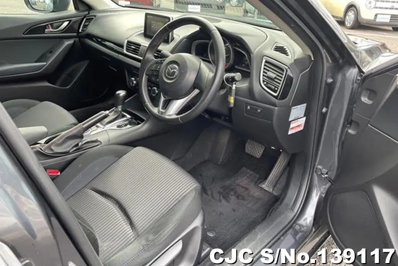 2014 Mazda / Axela Stock No. 139117