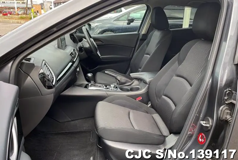 2014 Mazda / Axela Stock No. 139117