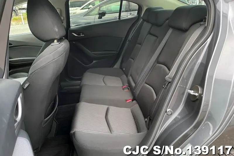 2014 Mazda / Axela Stock No. 139117