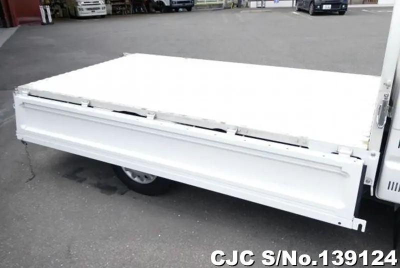 2018 Mazda / Bongo Stock No. 139124