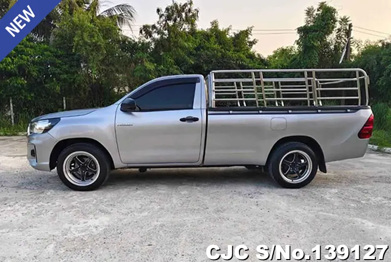 2018 Toyota / Hilux / Revo Stock No. 139127