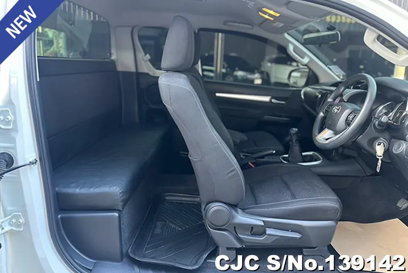 2025 Toyota / Hilux / Revo Stock No. 139142