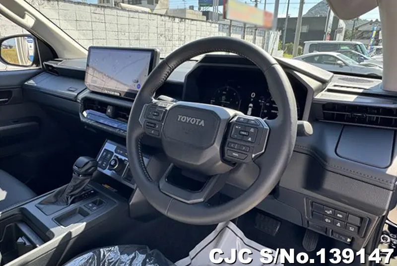 2026 Toyota / Hilux Stock No. 139147