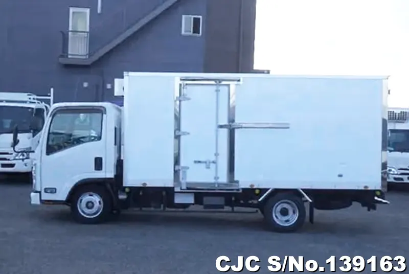 2017 Isuzu / Elf Stock No. 139163