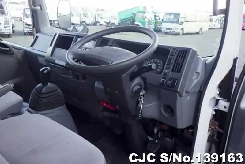 2017 Isuzu / Elf Stock No. 139163