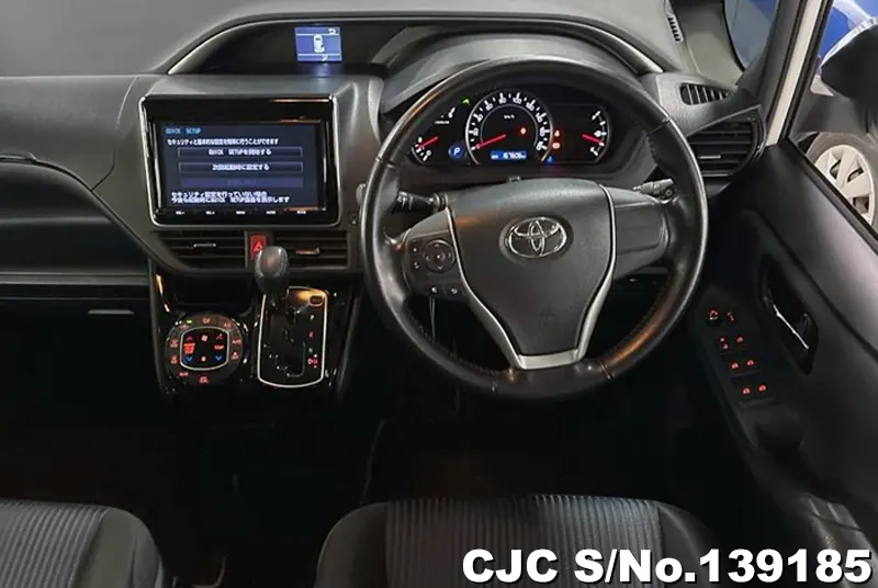 2016 Toyota / Voxy Stock No. 139185