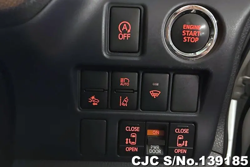 2016 Toyota / Voxy Stock No. 139185