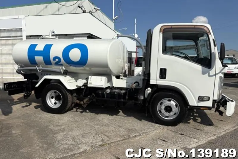 2011 Isuzu / Elf Stock No. 139189
