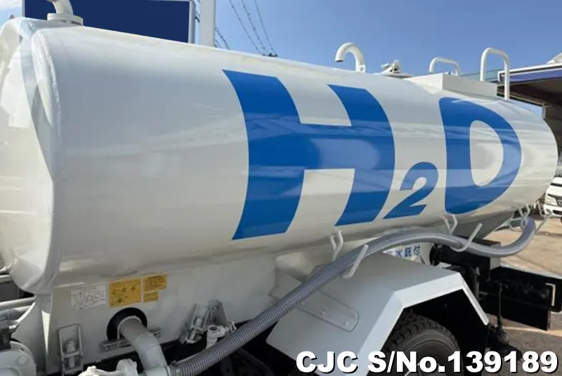2011 Isuzu / Elf Stock No. 139189